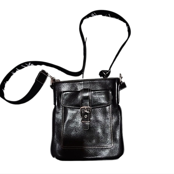 Authentic Coach Hampton Black Leather Crossbody Bag Purse 9" x 7.5" - Picture 3 of 7